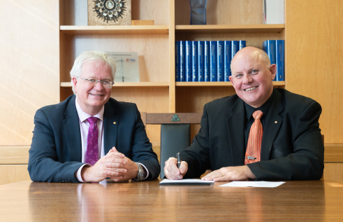 Charles Darwin University (CDU) is collaborating with Australian National University (ANU) to seek better outcomes for First Nations people in the Territory. 